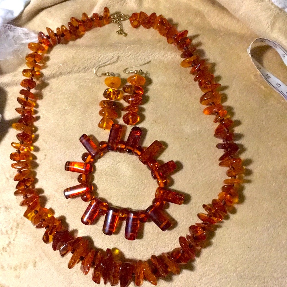 VTG Baltic Amber graduated Necklace SET